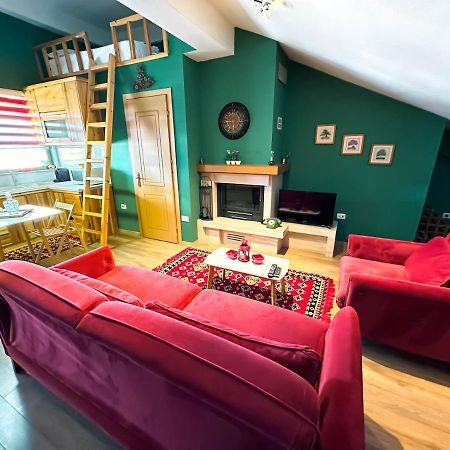 Cozy Elegance Above Korca Apartamento Exterior foto
