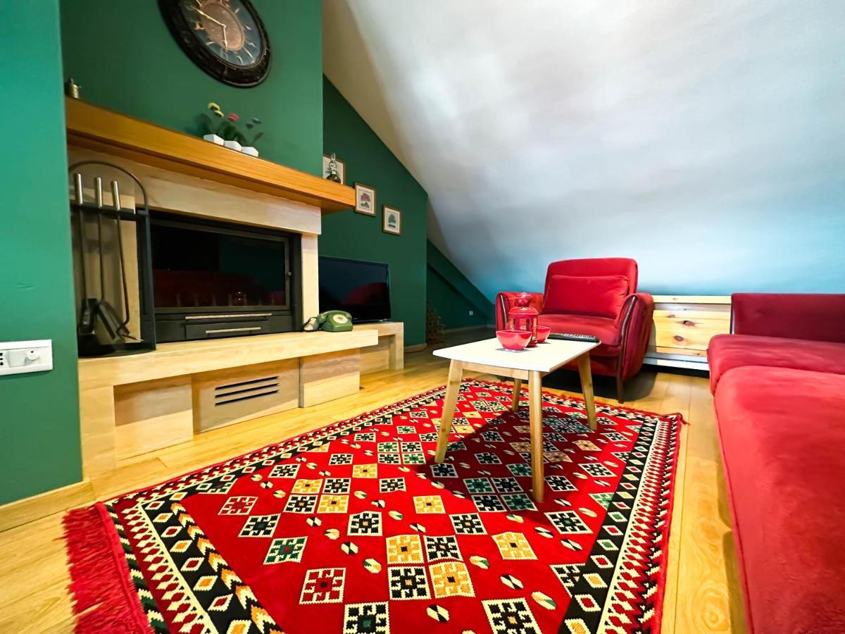 Cozy Elegance Above Korca Apartamento Exterior foto